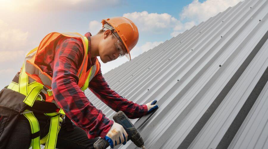 GAF certified roofer in Saint Johns, MI